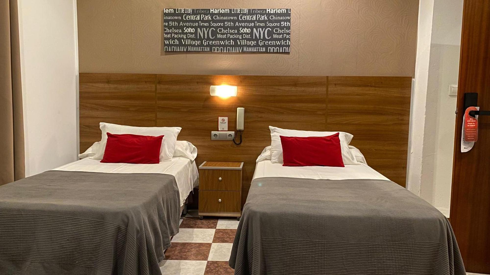 Hostal San Francisco Cadiz Luaran gambar