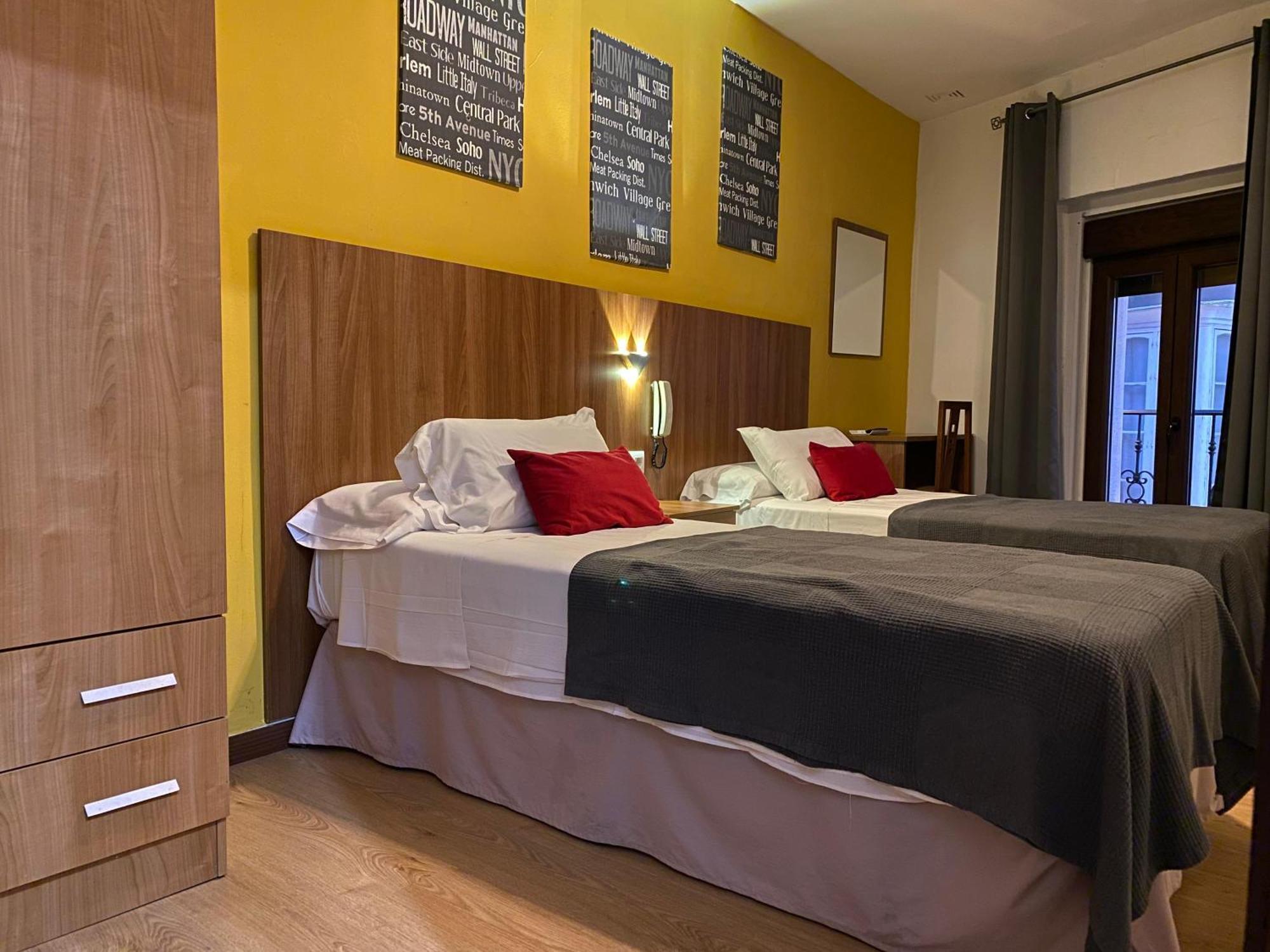 Hostal San Francisco Cadiz Luaran gambar